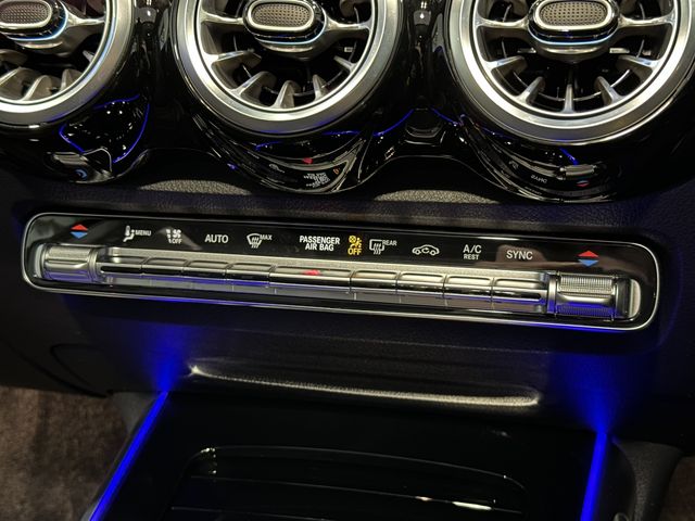 MERCEDES BENZ MERCEDES BENZ GLB 2024