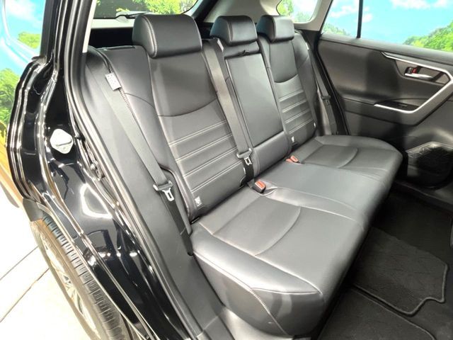 TOYOTA RAV4 4WD 2023