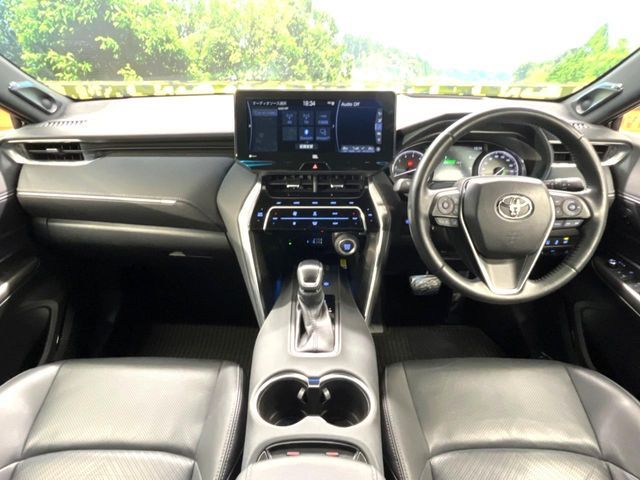 TOYOTA HARRIER 2WD 2022