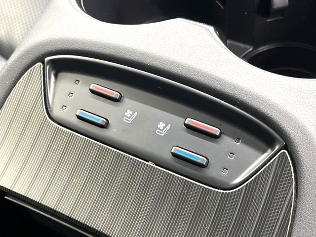 TOYOTA HARRIER 2WD 2022