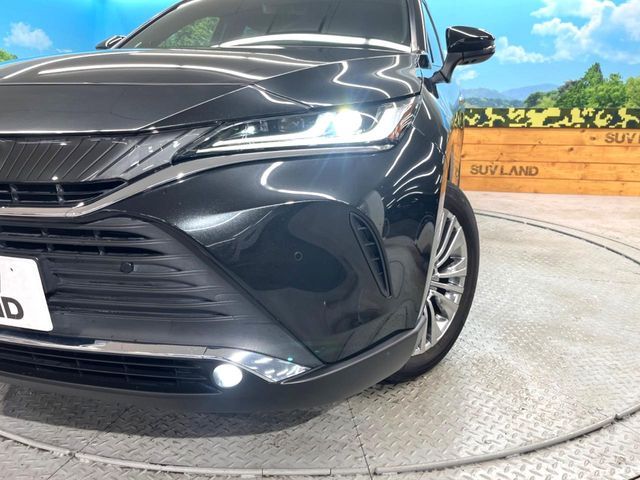 TOYOTA HARRIER 2WD 2022