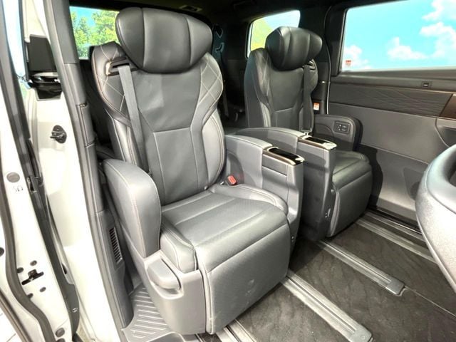 TOYOTA VELLFIRE  HYBRID 2024