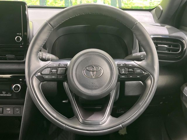 TOYOTA YARIS CROSS 2025