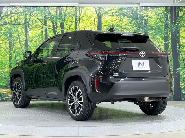 TOYOTA YARIS CROSS 2025