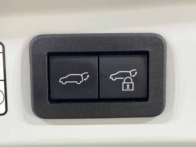 TOYOTA COROLLA CROSS HYBRID 2025