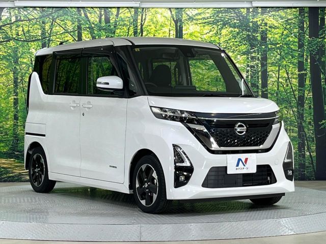 NISSAN ROOX 2020
