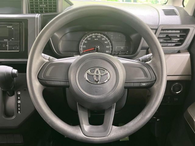 TOYOTA ROOMY 2023