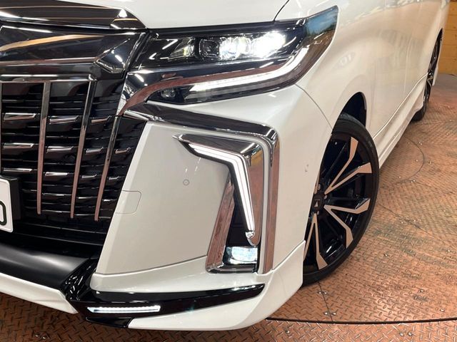 TOYOTA ALPHARD 2022
