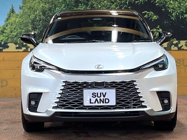 TOYOTA LEXUS LBX 2024