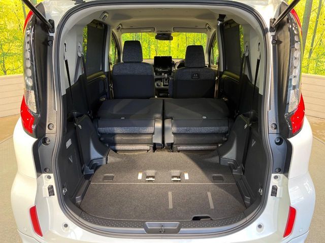 TOYOTA SIENTA HYBRID 2022