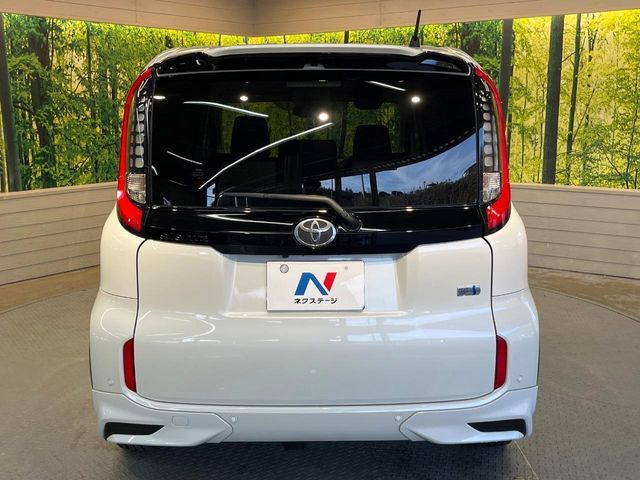 TOYOTA SIENTA HYBRID 2022