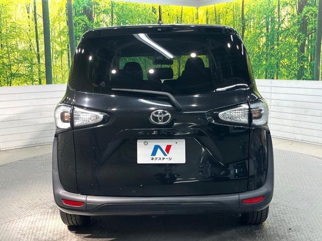 TOYOTA SIENTA 2015