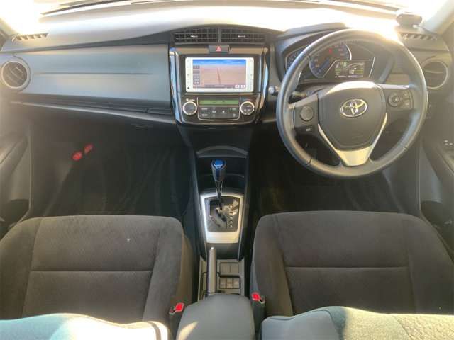 TOYOTA COROLLA AXIO HYBRID 2013