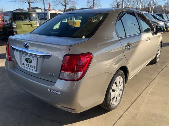 TOYOTA COROLLA AXIO HYBRID 2013