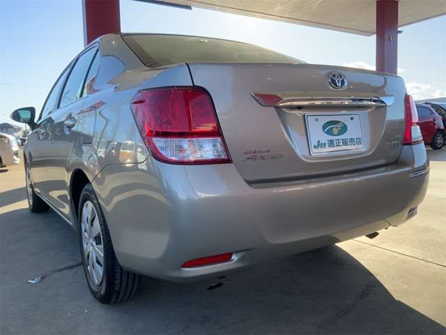 TOYOTA COROLLA AXIO HYBRID 2013