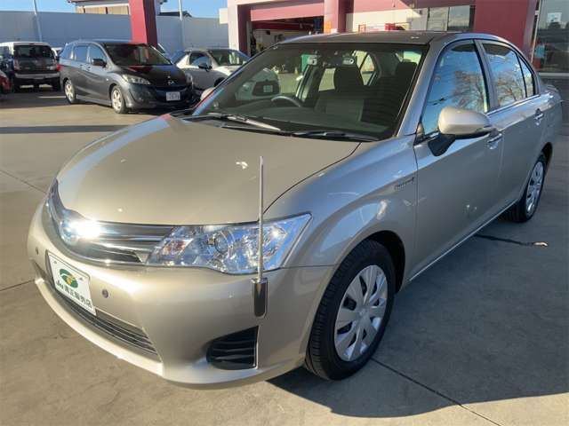 TOYOTA COROLLA AXIO HYBRID 2013