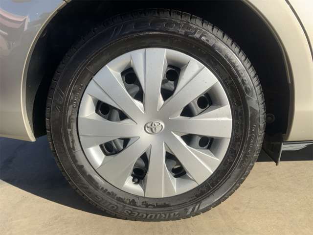 TOYOTA COROLLA AXIO HYBRID 2013