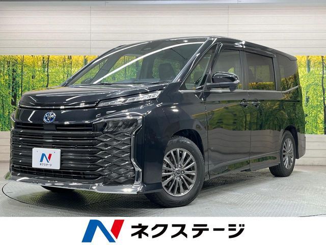 TOYOTA VOXY HYBRID 2024 
