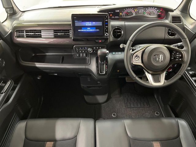 HONDA N BOX CUSTOM 2020