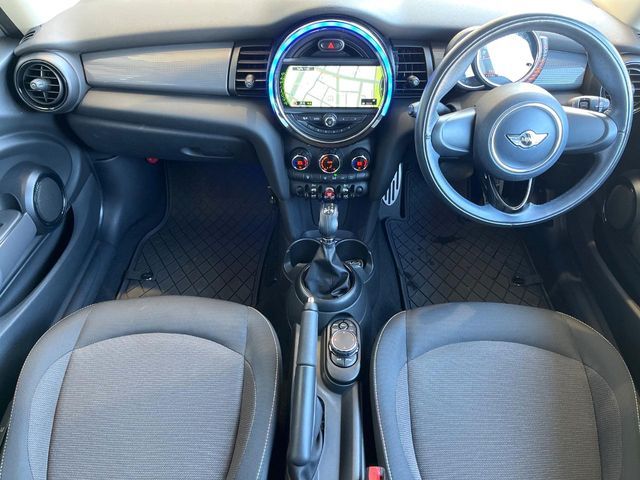 BMW BMW MINI COOPER D 2017