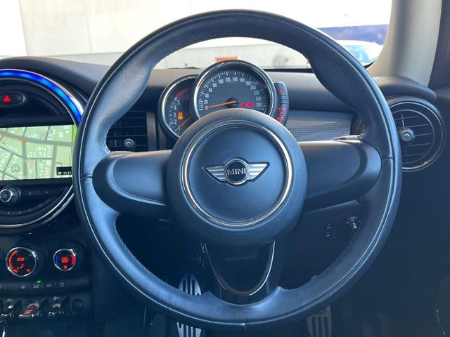 BMW BMW MINI COOPER D 2017