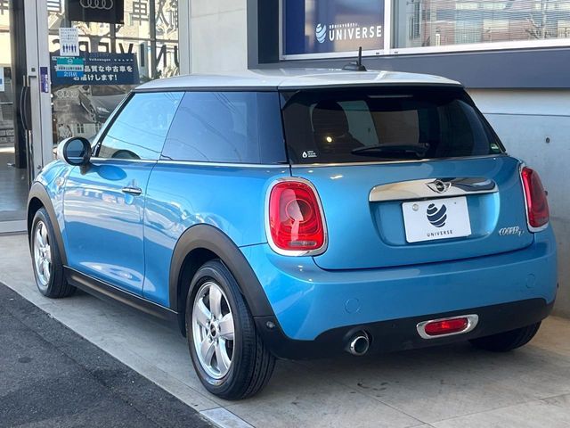 BMW BMW MINI COOPER D 2017