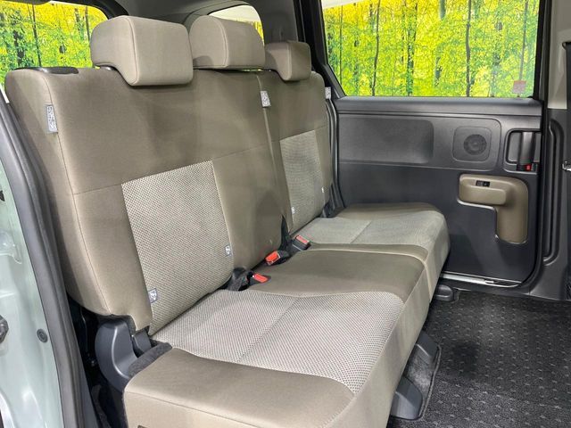 TOYOTA SIENTA HYBRID 2023