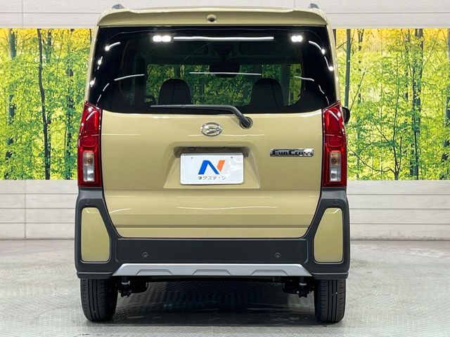 DAIHATSU TANTO FAN CROSS 2025