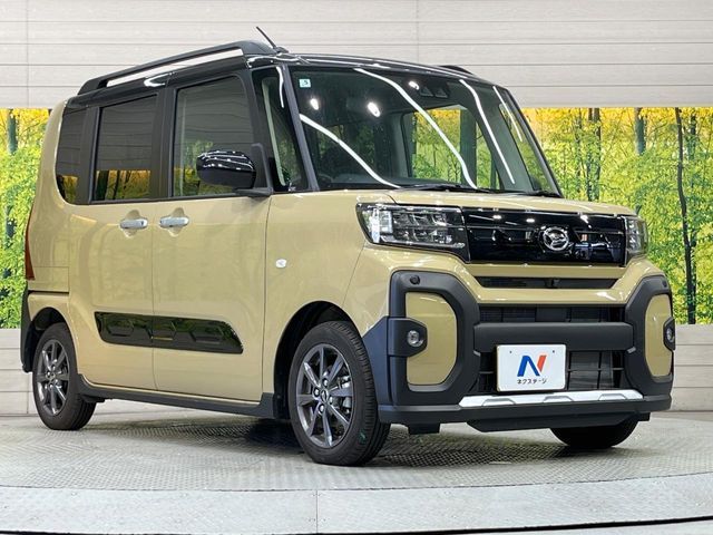 DAIHATSU TANTO FAN CROSS 2025