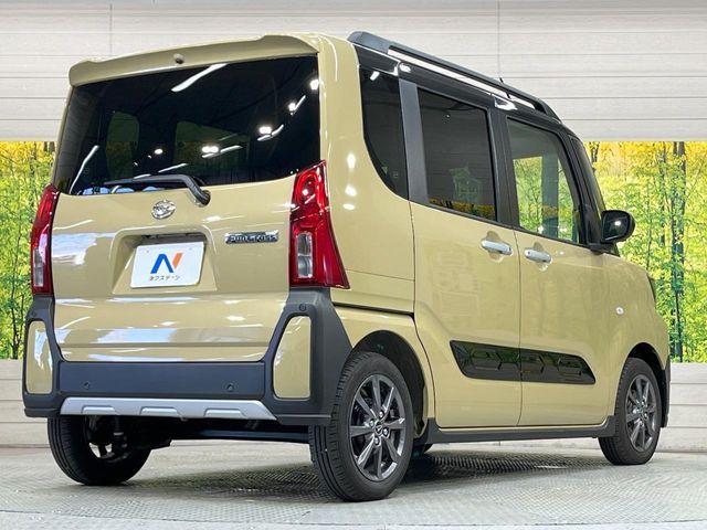 DAIHATSU TANTO FAN CROSS 2025