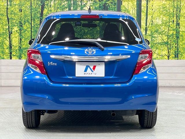 TOYOTA VITZ 2014