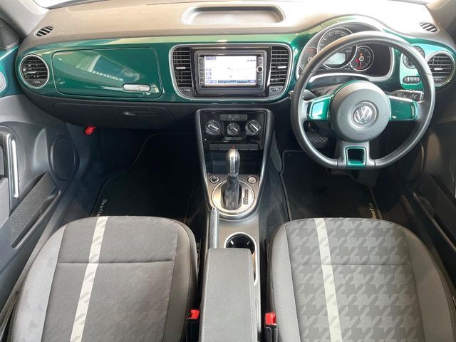 VOLKSWAGEN VOLKSWAGEN The BEETLE 2016