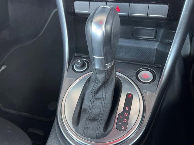 VOLKSWAGEN VOLKSWAGEN The BEETLE 2016