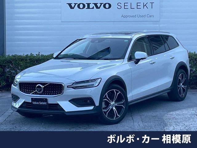VOLVO VOLVO V60 CROSS COUNTRY 2021