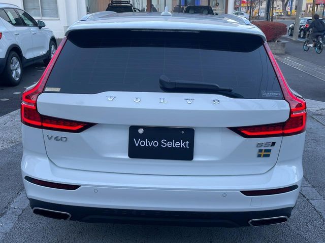 VOLVO VOLVO V60 CROSS COUNTRY 2021