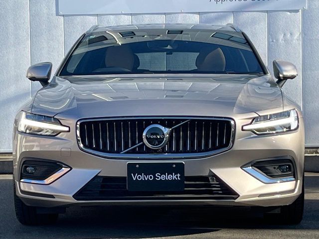 VOLVO VOLVO V60 2025
