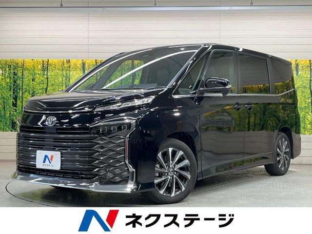 TOYOTA VOXY 2025