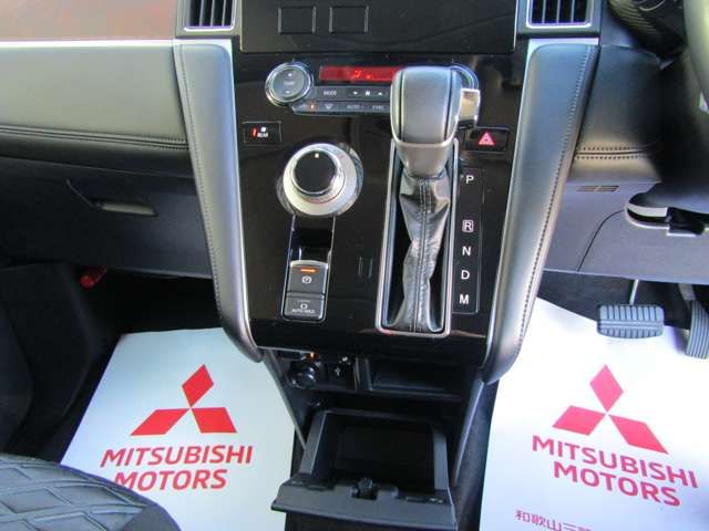 MITSUBISHI DELICA D:5 4WD 2023