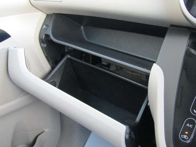 MITSUBISHI eK SPACE 2016