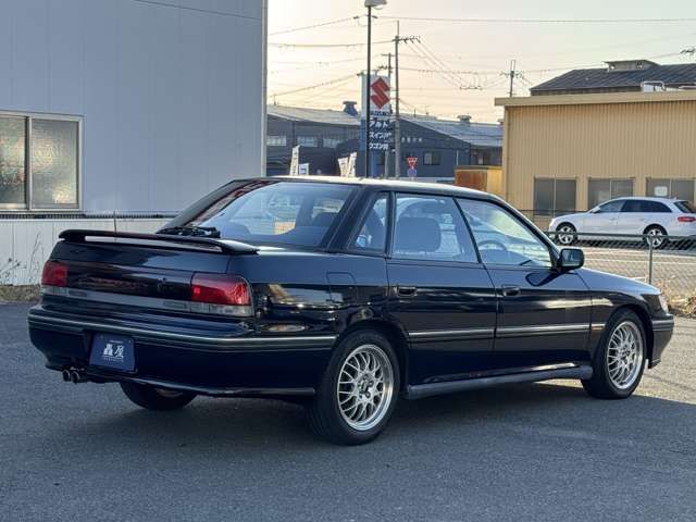 SUBARU LEGACY sedan  4WD 1992