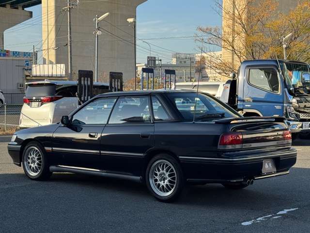 SUBARU LEGACY sedan  4WD 1992
