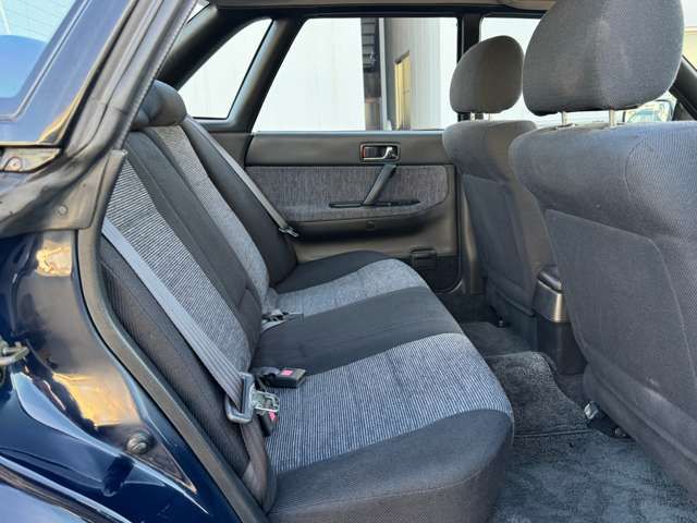 SUBARU LEGACY sedan  4WD 1992