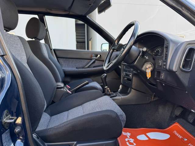 SUBARU LEGACY sedan  4WD 1992