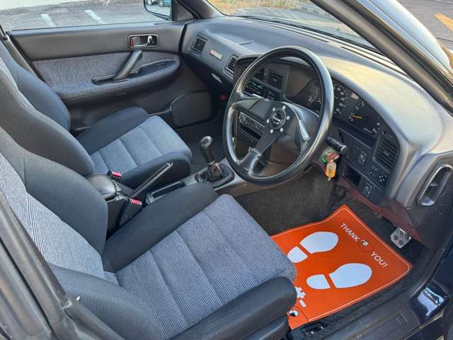 SUBARU LEGACY sedan  4WD 1992