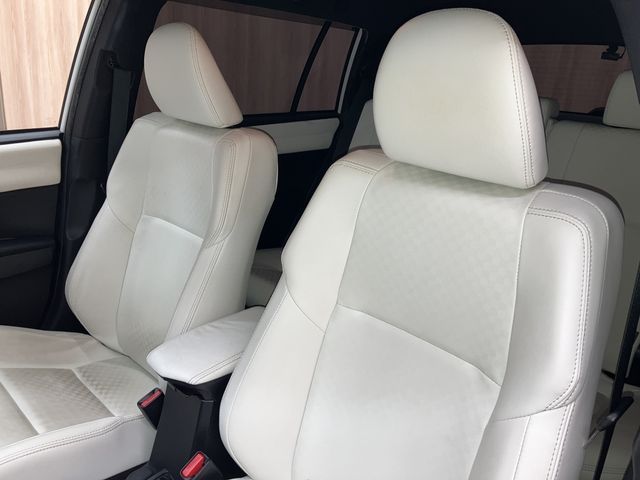 TOYOTA COROLLA FIELDER HYBRID 2015