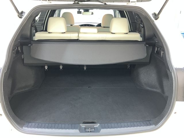 TOYOTA COROLLA FIELDER HYBRID 2015