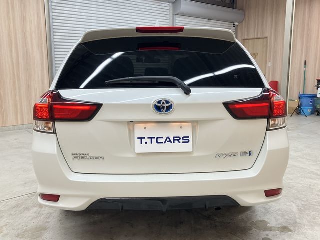 TOYOTA COROLLA FIELDER HYBRID 2015