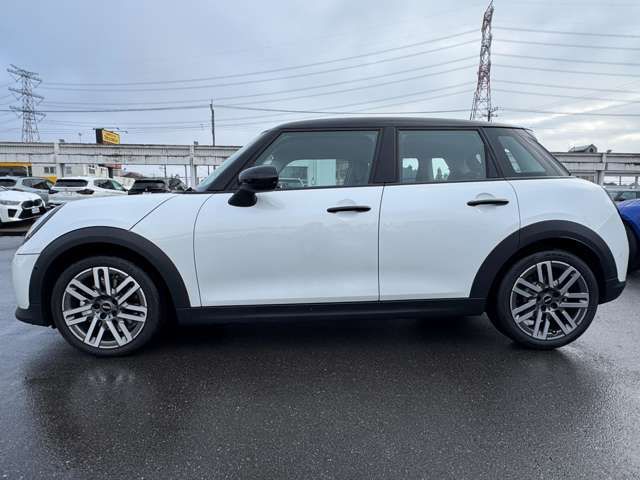 BMW MINI COOPER 5DOOR 2025