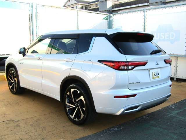 MITSUBISHI OUTLANDER PHEV 2023