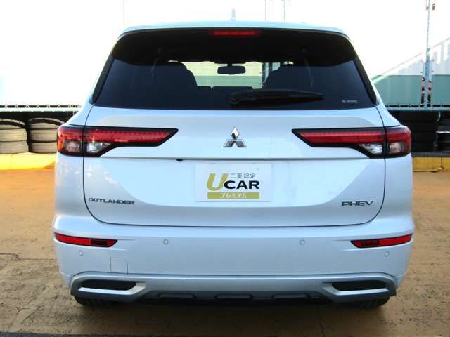 MITSUBISHI OUTLANDER PHEV 2023